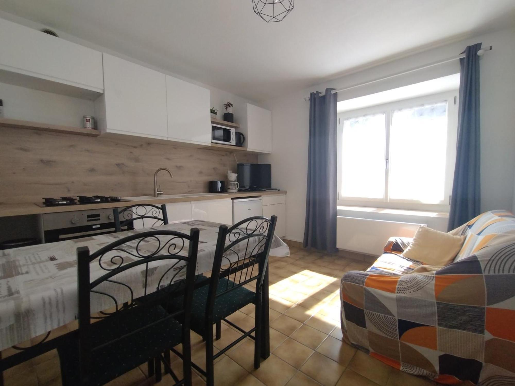 Les Appartements de Véronique Besse-et-Saint-Anastaise Extérieur photo