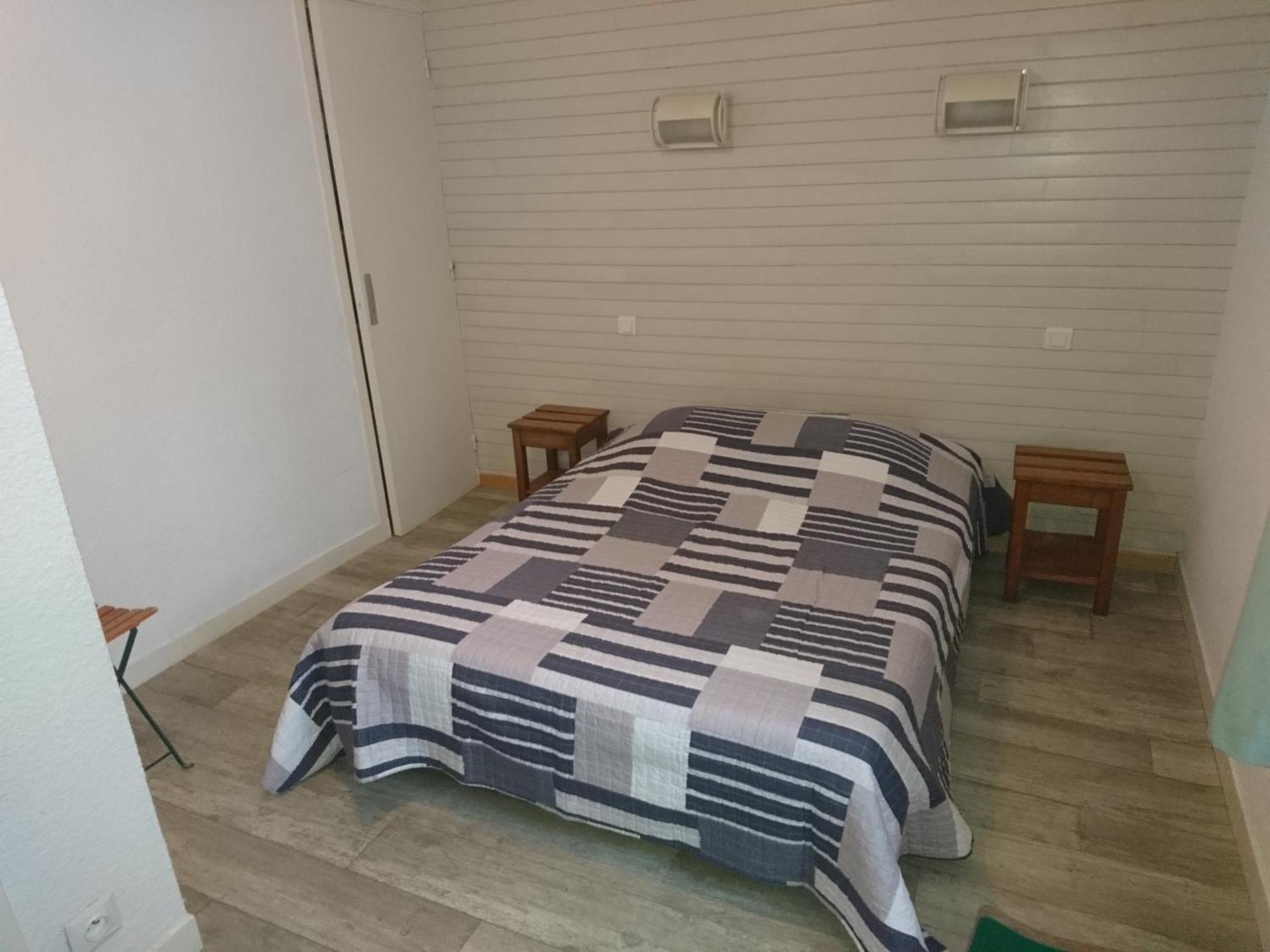 Les Appartements de Véronique Besse-et-Saint-Anastaise Extérieur photo